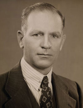 Photo of Gordon Gray