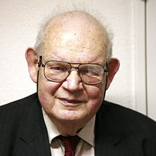 Famed Mathematician Benoit Mandelbrot